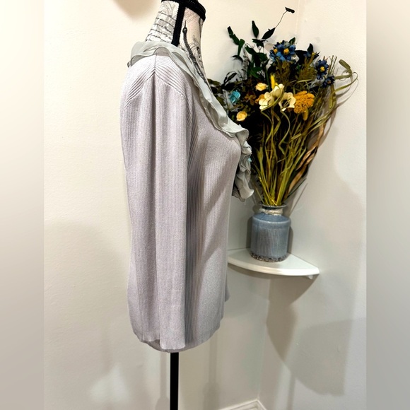 Adrienne Vittadini Studio Light Gray soft Ruffled Neckline luxury Blouse size Lg - Picture 2 of 9